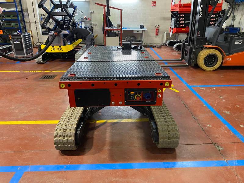 Location d'un transporteur à chenilles ALMAC MultilLoader 2.5 à Lyon