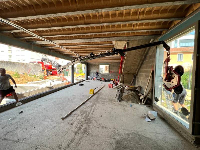 Location GRUE HIAB 638 JIB ET TREUIL sur Porteur MERCEDES AROCS 8X4 avec opérateur