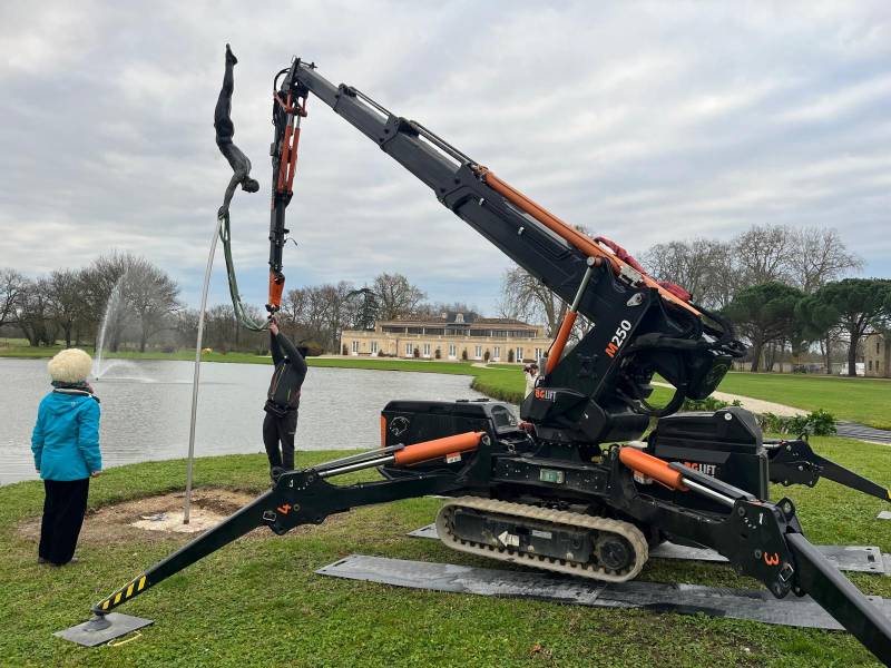 Levage d'une oeuvre d'art