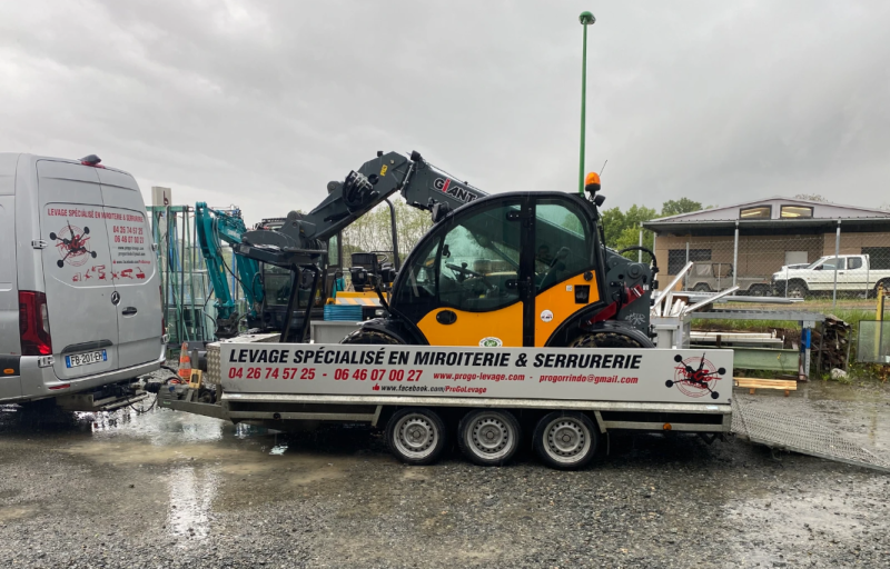 Remorque porte engins et marchandises à Lyon (location possible sans opérateur)