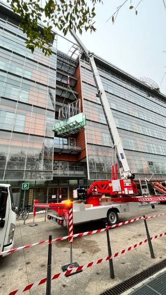 Location d'une GRUE KLAAS K400 Rhx avec opérateur en région Rhône-Alpes