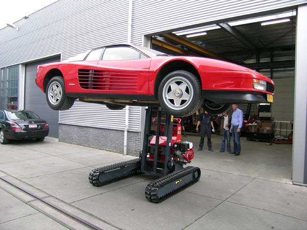 Louer un CHARIOT ELEVATEUR TOUT TERRAIN à Lyon et en Rhône-Alpes